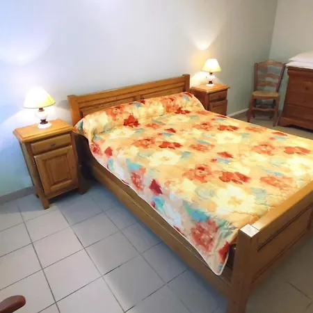 Au Bord De La Riviere Casa de Férias *